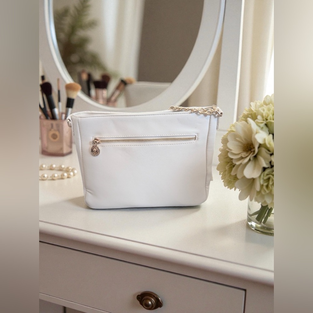 NWT Valentino Orlandi Cream Quilted
Vegan Leather Shoulder Bag - Picture 14 of 14